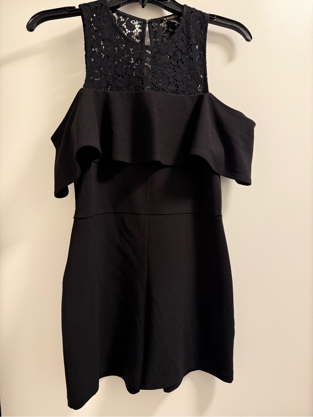 Sleeveless Black Lace-Detail romper with Ruffle Bodice
